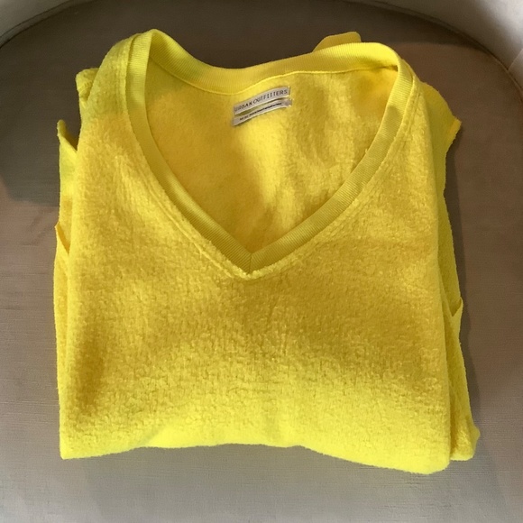 Urban Outfitters Size M sweater - Picture 4 of 5